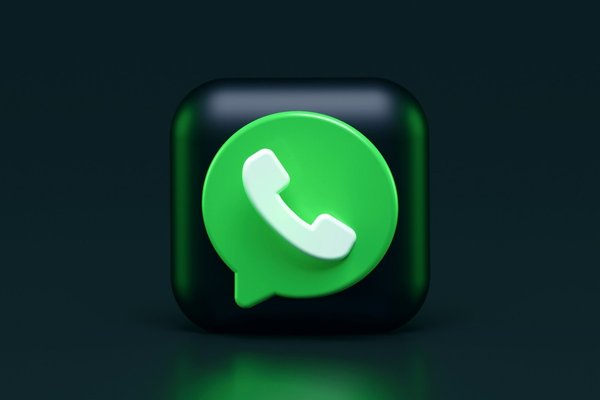 WhatsApp introduces contact storing directly within the app, teases usernames 