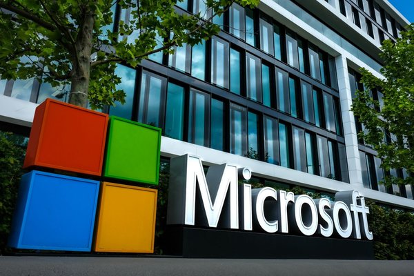  Microsoft, Google took down $66 million cybercrime marketplace that sold virtual machines with free software 