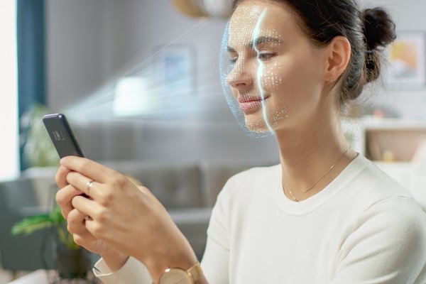 Whats The Difference Between Apple Face ID And Android Face Unlock?