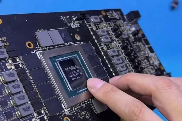 Scammers are selling fake RTX 4090 graphics cards with plastic GPU dies and missing memory