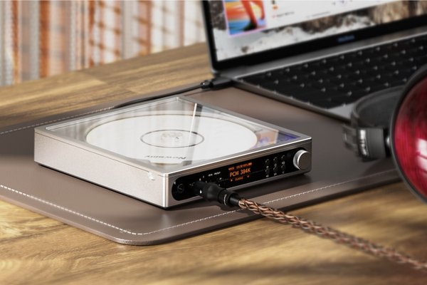  Forget Spotify Wrapped, get back into CDs with FiiOs gorgeous new portable player 