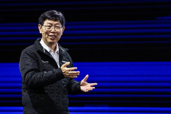 Foxconn Targets $234B Revenue by 2025 Driven by AI Growth and US Tariff Resilience