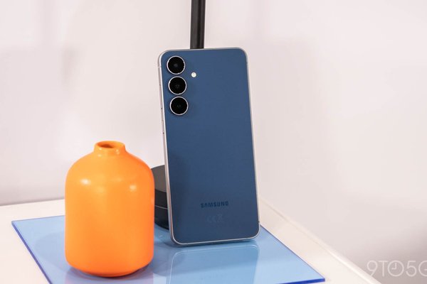 Samsungs slimmer, lighter Galaxy S25 FE goes official for $650, available today