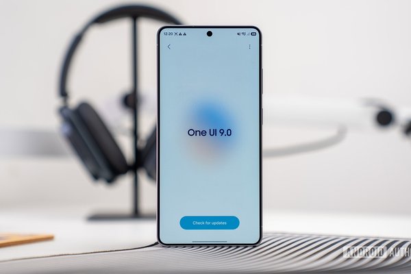 The Galaxy S26 may receive another One UI 9 beta after all