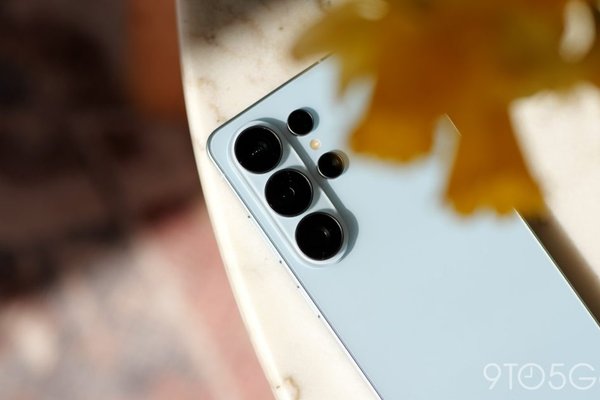 Galaxy S27 series leaks with iPhone-like lineup, new cameras, silicon-carbon batteries