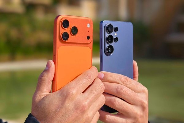 Samsung Galaxy S26 Ultra vs. iPhone 17 Pro Max: I compared the flagship phones, and this one wins