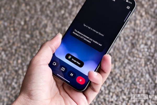 Gemini Live is finally able to interact with other Google apps in real-time