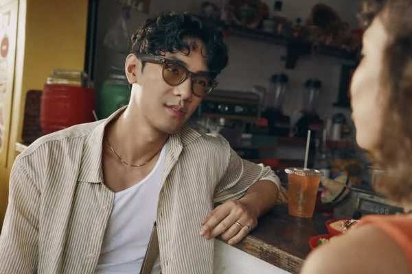 Gen Z pushes back against smart glasses and cameras over privacy fears