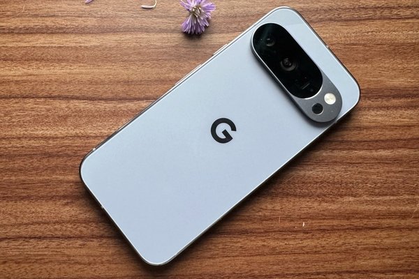 Googles AI Studio now lets anyone build Android apps in minutes