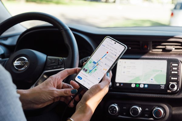 How Does Google Maps Predict Traffic?