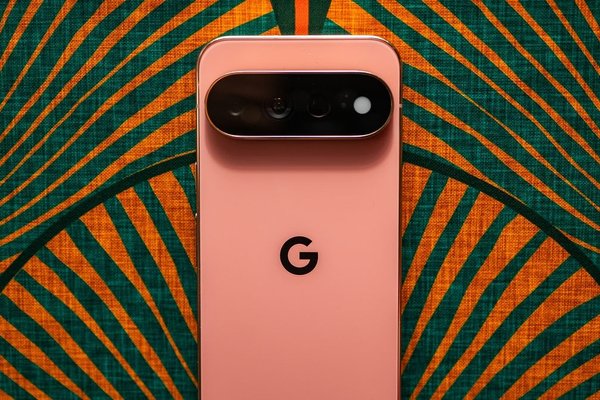 Google Pixel 11 Pro and Pixel 11 Pro XL Review: Smart Software, Small Upgrade