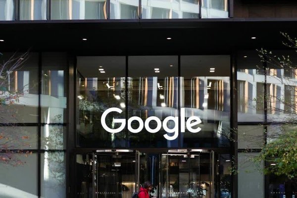 Over 4,500 Google workers demand layoff protections as Alphabets value hits $4.3 trillion