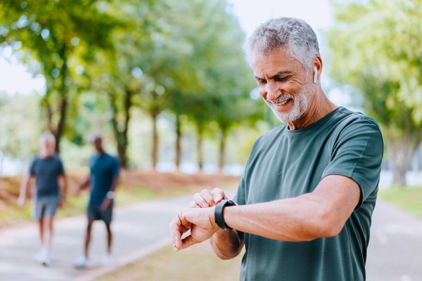 Advancements in GPS, GNSS, and Dual-Frequency Technology Enhance Smartphone and Smartwatch Precision