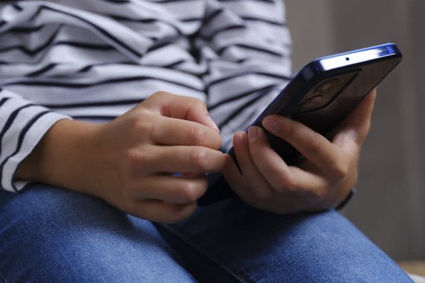 HMD Fuse launches as the worlds first pornography incompatible phone