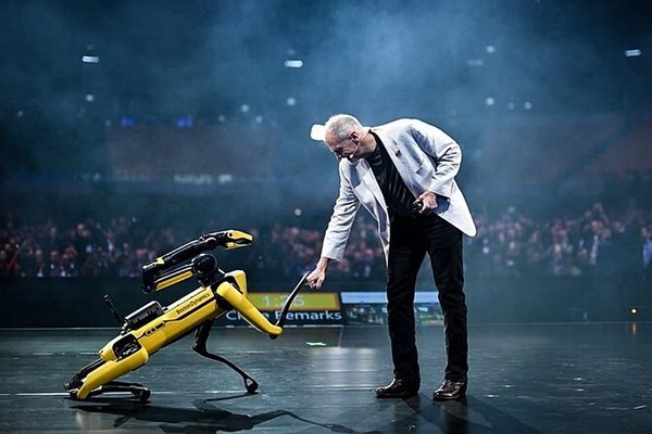 Robots could reach our homes within 10 years, says Boston Dynamics CEO