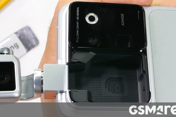 Honor Robot Phone gets bend tested and disassembled on video