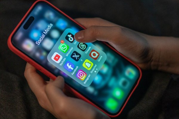 Indonesia outlines plan to limit under-16s access to social media