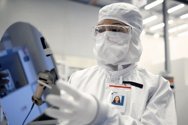 Amazon, Apple, AMD, Google, Tesla, Microsoft, Nvidia, and Qualcomm are all reportedly evaluating Intels 14A process