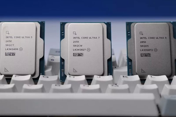 Intel Arrow Lake CPUs Limit PCIe 5.0 SSD Performance in New Tests