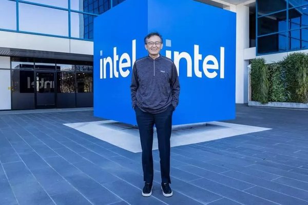 Intel just posted its best growth in 15 years  and burned billions to make it happen