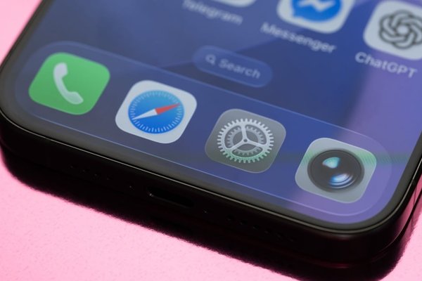 Update Your iPhone to Protect Yourself Against DarkSword Malware