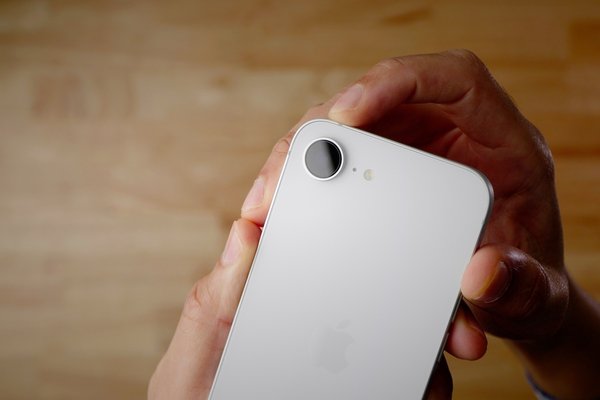 New base iPhone coming soon, new leak reveals key specs