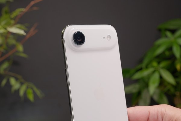 iPhone 20 could look like a thinner, rounder iPhone Air