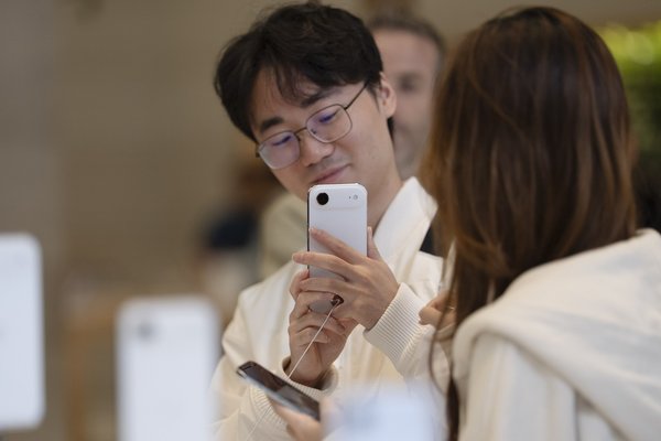 Apple Could Fix One Of iPhone Airs Biggest Flaws With Its 2026 Model