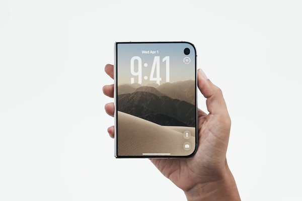 Who Makes The iPhone Duos Screen?