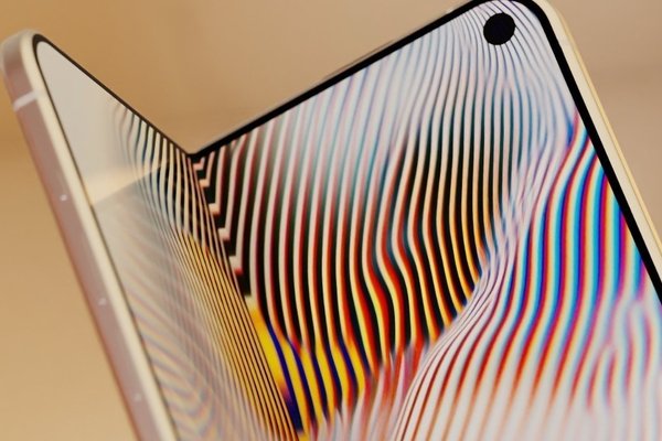 Folding iPhone hinge issues may have been worked out, rumored to ship in fall