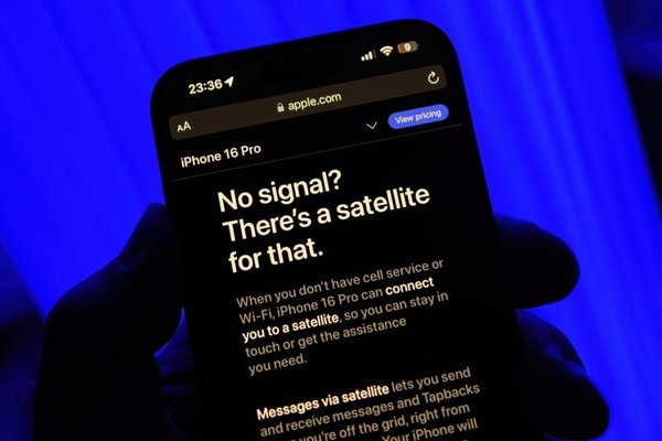 Apple is Developing Some Interesting Satellite Features for iPhones