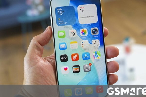 Apple wants to save money on the iPhone 18 Pro Maxs screen