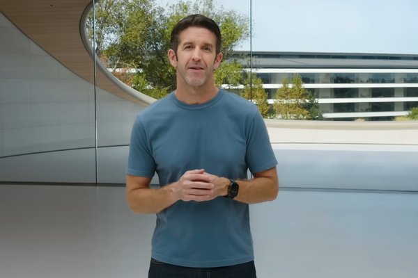 More pointers to John Ternus as the next Apple CEO