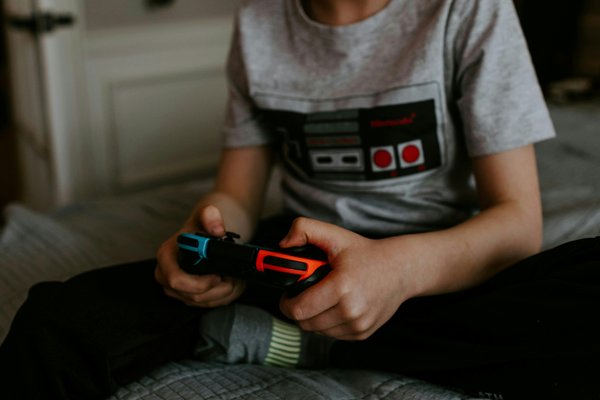 How to Protect Your Kids Online When Theyre Playing Video Games