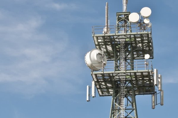 UK warns 2G shutdown could leave older devices offline by 2033