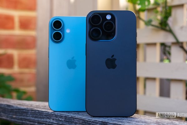Liquid Glass dark mode is giving iOS users vertigo