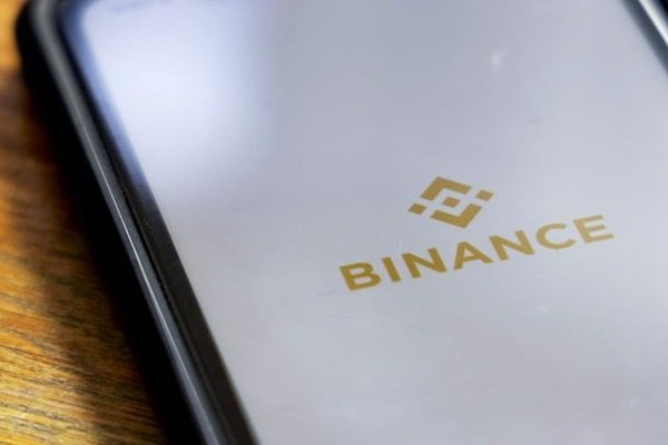 Binance Square Launches Live Trading to Revolutionize Crypto Engagement