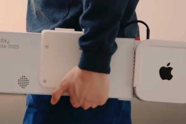 Transforming a Mac mini into a Portable Workstation: A Costly but Creative Endeavor