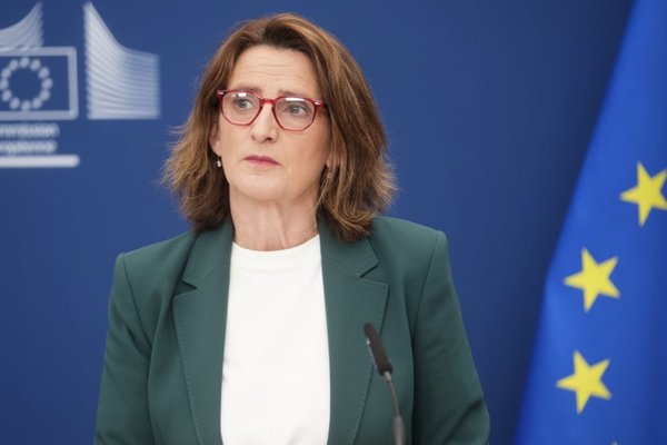 EU orders Meta to restore free access to AI rivals in WhatsApp