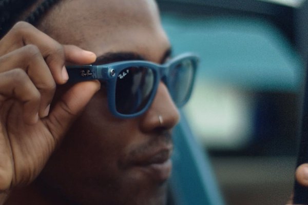  Meta Glasses light to indicate recording is not easily visible says German government report 