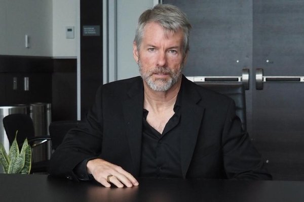 Michael Saylors Strategy buys 3,273 bitcoin as it inches closer to its 1 million target