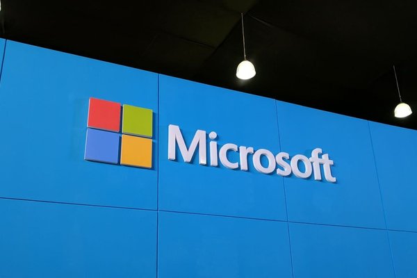 Microsoft Reportedly Hires More AI Talent from Google DeepMind