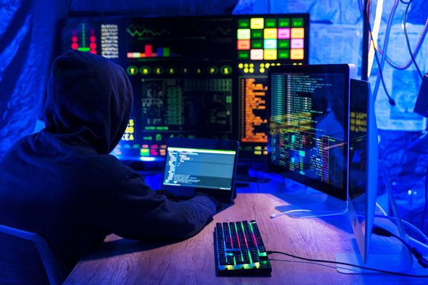  Users report phishing emails coming from Microsofts system, and the company is digging in 
