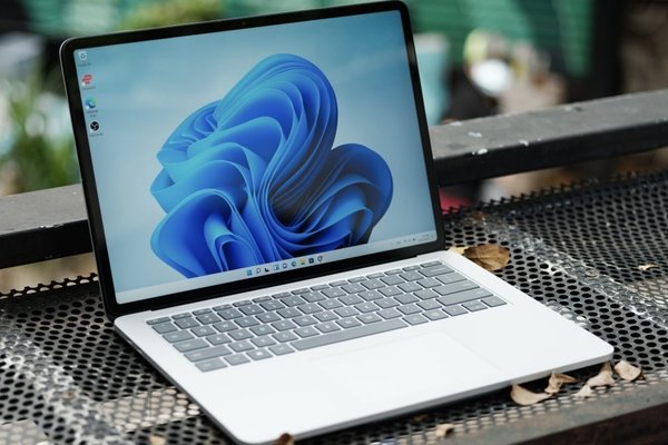 Microsoft Just Patched a Record 570 Flaws in Windows
