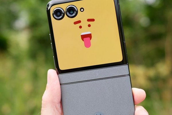 Motorola just opened Android 17 beta to more Razr and Edge phones