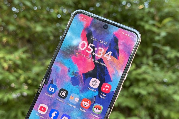Motorola reveals which phones will get stable Android 17 update