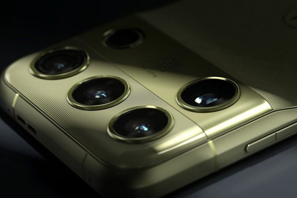 Motorola teases high-end Signature 27 with a wild-looking design