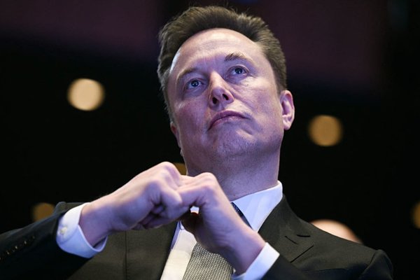 Remember Twitter? Elon Musk expected to testify over flip-flop in $44 billion buyout