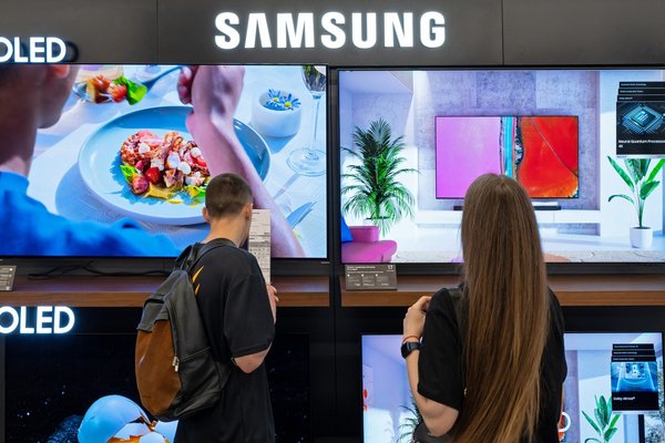 How Long Do OLED TVs Actually Last? Heres What Experts Say