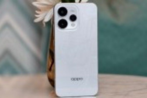 Oppo Reno15 hands-on